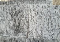 Białe płyty granitowe na stopnie, płytki podłogowe o grubości 2 - 3 g / cm3 na schody