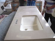 Komercyjne wykończenie łazienki na najwyższym poziomie Dostosowane inżynieryjne blaty z kamienia kwarcowego